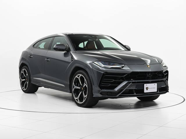 ウルス 4.0 4WD