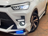 【シーケンシャルターンランプ付きLEDヘッドライト】人気の『流れるウィンカー』付きのLEDヘッドライトを装備♪高級感はもちろん、点灯時は存在感たっぷりで他車からも認識されやすく安心です。