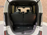 ■充実のアフターサービス■ 車の販売はもちろん、自社整備工場・自社鈑金工場・オイル交換&点検専門店舗を完備しておりますので納車後もお客様のカーライフをトータルでサポートいたします。