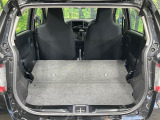 普段のお買い物や通勤、送迎等に十分な荷室スペースを確保しております。セカンドシートを倒すと、大きな荷物の積載も可能です♪
