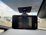 【ドライブレコーダー】映像・音声などの運転中の記録を残します。事故などを起こした起こされた時の証拠になりえますので、もしも時でも安心ですね。