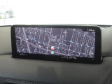 マツダコネクトの10.25インチワイドセンターディスプレイです。『Android Auto』『Apple CarPlay』や独自のコネクテッドサービスに対応したインターフェイスシステムです。