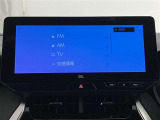 【ナビゲーション】いまや必須装備のナビゲーションを搭載!知らない場所でも目的地までしっかり案内してくれます。オーディオ機能も充実!キャンプや旅行はもちろん通勤や普段のドライブも楽しめます!