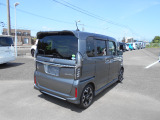新車ディーラーの中古車コーナーです。保証・整備料金は車両価格に含まれております。諸費用まで入った支払総額は魅力的な価格になっていると思います。