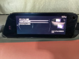 Apple Carplay・Android Auto対応!マツダ コネクト(コマンダーコントロール)でスマートフォンを操作して、通話、音楽を聴いたり、マップで目的地を調べることができます。