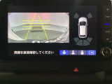 バックでの車庫入れも安心です!リアカメラが付いているバックモニター付のナビを装備しております。バンパーについているソナーや、操作線もついており距離感も画面から確認できます。