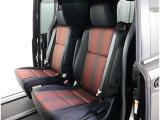 ゆとりある広々とした車内空間は、ドライブを始め買い物やレジャーなど、幅広く活躍します。一人でもみんなとでもお出かけを楽しみましょう!