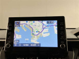 いまや必須装備「ナビゲーション」搭載!知らない場所にスイスイッとドライブ。もう、これなしではハンドルを握れませんね!でも運転中の操作は危険ですのでご注意ですね☆