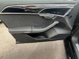 厳選されたAudi認定中古車で快適なAudiライフを。もっと身近にお乗りいただけるよう、多彩なファイナンスプログラムや、サポートプランをご用意しております。