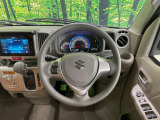 【純正革巻きステアリング】上質な革を使用することで、手にしっかり馴染みとても運転しやすいハンドルです♪