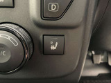 運転席、助手席にはシートヒーターが付いています。最近の冬場は例年よりも寒くなっています。。。シートヒーターがあるとないとじゃ大違い!ぜひお試しあれ!