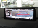 360&deg;ビューモニターを搭載しています。コーナーセンサーと合せてお使いいただくことで、安全、安心にお車の取り回しを行っていただけます。