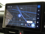 メーカー装着のディスプレイオーディオを装備しております。