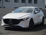 人気のMAZDA3ファストバックが入荷しました。装備も充実したお車です!
