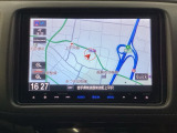ナビゲーションはフルセグTV対応のGathers純正メモリーナビを搭載しています。Bluetoothオーディオ機能がありますので、スマートフォンなどの音楽も再生できます。