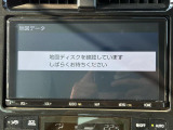 【純正ナビ】専用設計で車内の雰囲気にマッチ。ナビ利用時のマップ表示は見やすく、いつものドライブがグッと楽しくなります。