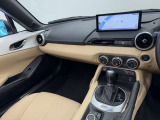 【展示車の状態】展示車は全て、マツダ車のエキスパートが、基本性能に関わる箇所を徹底的に点検。外装や室内に関しても、細部にいたるまで、しっかり清掃・洗浄を実施しています。