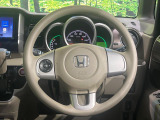 【ステアリングスイッチ】運転中、前方から目線をそらすことなく、オーディオ等の操作が可能な便利機能!安心&快適なドライブを演出してくれます♪
