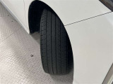 タイヤサイズは235/50R18!納車前の点検時にタイヤ交換させていただきます!スペアタイヤがついていて、不測の事態が起きても安心です!