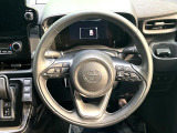 【純正革巻きステアリング】上質な革を使用することで、手にしっかり馴染みとても運転しやすいハンドルです♪