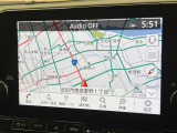 【メーカー純正ナビ】インテリアに溶け込むスタイリッシュな「専用設計」メーカーナビを装備♪視認性や操作性など基本性能にも優れ、より上質なカーライフをお楽しみいただけます。