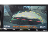 バックガイドモニターで、後方を確認しながら安心して駐車することができます。運転初心者も熟練者も必須の機能ですよ!