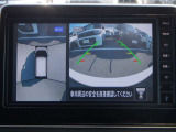 アラウンドビュ-モニタ-はクルマの真上から見ているかのような映像によって、周囲の状況を知ることで、駐車を容易に行うための支援技術です。