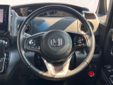 【純正革巻きステアリング】上質な革を使用することで、手にしっかり馴染みとても運転しやすいハンドルです♪