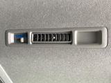 【サーキュレーター】エアコンの風を後部座席まで届けてくれ、広い車内空間でも素早く快適な温度になります♪真夏や真冬に便利な機能です。