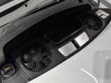水冷式水平対向6気筒3800?ツインターボエンジン【560PS/700N