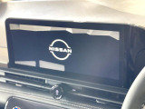 【メーカー純正ナビ】インテリアに溶け込むスタイリッシュな「専用設計」メーカーナビを装備♪視認性や操作性など基本性能にも優れ、より上質なカーライフをお楽しみいただけます。