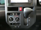 『トヨタ認定中古車』は「まるごとクリーニング」で綺麗な内外装、「車両検査証」はプロによるチェック、買ってからも安心の「ロングラン保証」、3つの安心安全を標準装したトヨタのブランドU-Carです