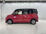 両側パワースライドドア付きだから、狭い駐車スペースなどでの 乗り降りラクラク!小さなお子さまのいるご家庭には嬉しい装備。