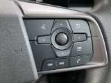 ステアリングスイッチ搭載!ハンドルひとつで手を離さなくても運転中視線をそらさなくても操作が出来て便利です♪