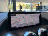 【アットホームな雰囲気のお店です】メルセデスに精通したスタッフが、心をこめてお車選びをお手伝い致します。是非メルセデスベンツへの想いをお聞かせください