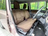 運転席シート廻りは使用感も少なく、良好な状態となっています。丁寧に使われていたことがよくわかりますね。