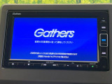 【純正ナビ】人気の純正ナビを装備しております。ナビの使いやすさはもちろん、オーディオ機能も充実!キャンプや旅行はもちろん、通勤や買い物など普段のドライブも楽しくなるはず♪