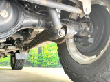 お車を安心してお乗りいただく為には、足回りの定期点検が欠かせません。サービスサポート(有償保証)では無料点検もご提供しており、安心のカーライフをお過ごしいただけるサポート体制が整っています。