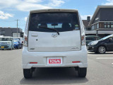 外部査定機関にて車両の鑑定を行っております。外部の第三者機関AISによる厳しい検査で車両を細かくチェックしております。安心して当店の車両をお選び下さい。鑑定書の発行をしております。
