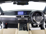 ★使いやすさや安全性を追求したステアリング周り!高級車ゆえにスイッチ類が多いのも特徴ですね!考え尽くされた配置ですぐに使いこなす事が出来ますのでご安心下さい!是非、体感してみて下さい!!