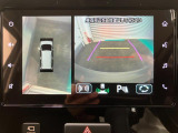 【全方位モニター】 4つのカメラで映像を映し出します。発進時、後退時も周囲の安全を確認し、サポートします^^