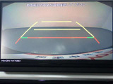 バックモニター付きで後退時に後方が見えるので安心です。車はどうしても死角ができますので、万が一のために必要な装備です。ただあくまでも補助装備ですので、目視での確認をお忘れなく!