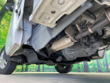 【本州仕入れ】のお車ですので、エンジンルームや下回りのサビも比較的少なく、お車を長く乗りたい方にぴったりの1台となっております♪