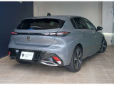 お車をより美しい状態でお乗りいただけるよう、ボディーコーティングも各種取り揃えております!