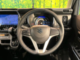 【純正革巻きステアリング】上質な革を使用することで、手にしっかり馴染みとても運転しやすいハンドルです♪