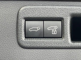 【パワーバックドア】スマートキーや運転席のボタンを押すだけでリアゲートが自動で開閉します!荷物を持っている時や、高い位置にあるバックドアを閉める際に便利な機能です♪