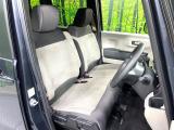運転席シート廻りは使用感も少なく、良好な状態となっています。丁寧に使われていたことがよくわかりますね。