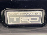 【TRDエアロ】人気のTRDエアロを装備!クルマの外観がよりスタイリッシュになり、街中で存在感あふれる1台に♪将来買い替える時にもリセールに影響しやすく、価値ある人気の装備です!