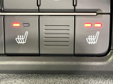 【シートヒーター】寒い日に重宝するシートヒーター!エアコンより早く温まってくれるので寒がりの人も安心ですね♪エアコンの温風は乾燥するから苦手、という方にもをおすすめです。