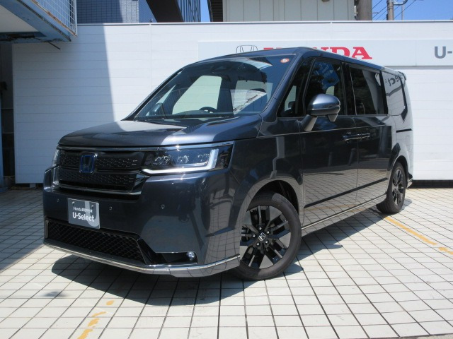 ステップワゴン 2.0 e:HEV スパーダ